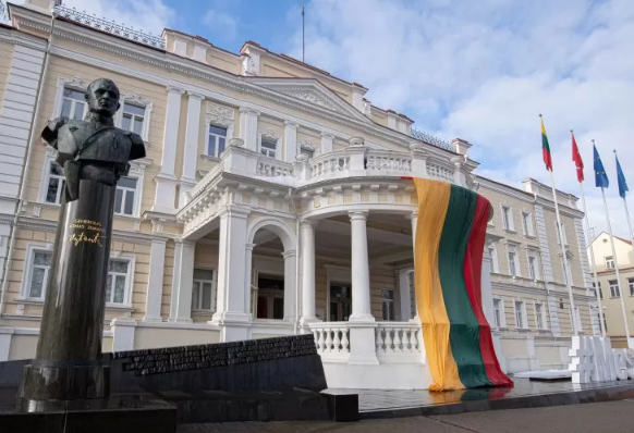 Rising geopolitical challenges prompt Lithuania to alter its security strategy