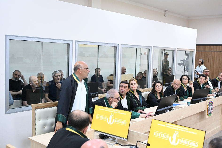 Forcibly displaced persons, including those injured, and whose relatives killed due to Armenian armed forces’ attacks on Khojaly, Lachin, Kalbajar, and Gubadli testify in court (PHOTO)