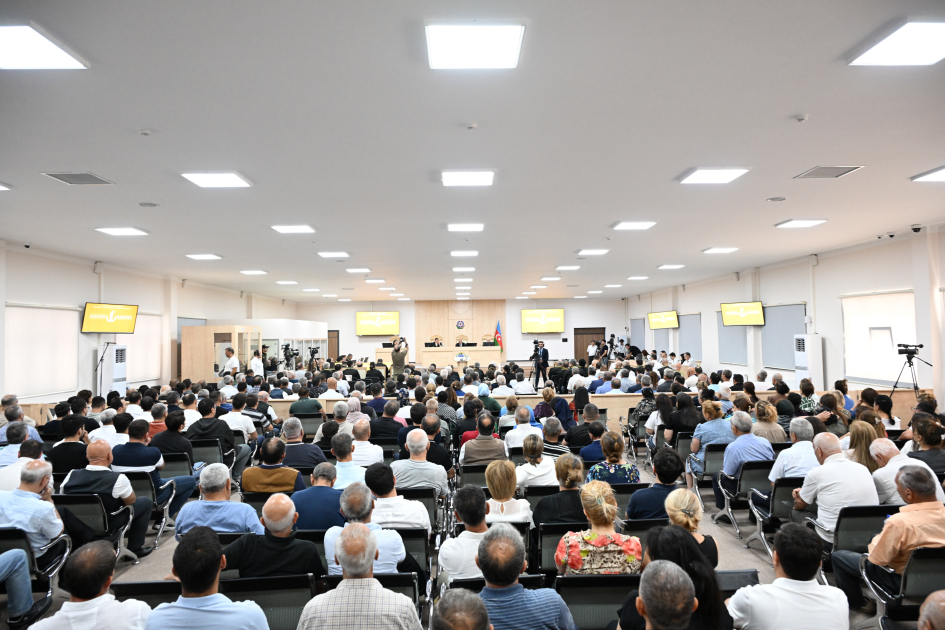Forcibly displaced persons, including those injured, and whose relatives killed due to Armenian armed forces’ attacks on Khojaly, Lachin, Kalbajar, and Gubadli testify in court (PHOTO)