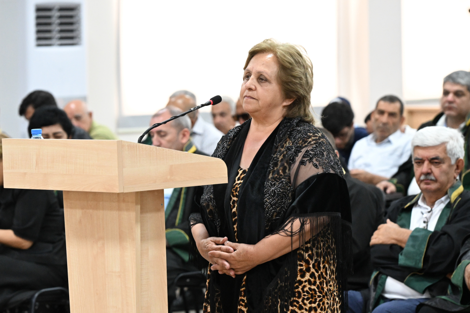 Forcibly displaced persons, including those injured, and whose relatives killed due to Armenian armed forces’ attacks on Khojaly, Lachin, Kalbajar, and Gubadli testify in court (PHOTO)