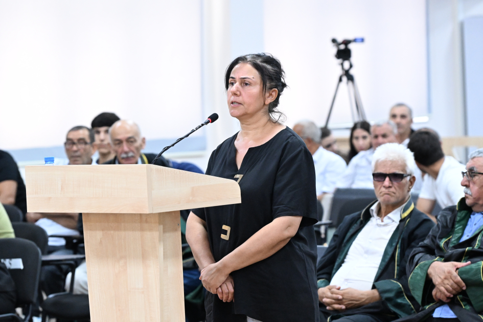 Forcibly displaced persons, including those injured, and whose relatives killed due to Armenian armed forces’ attacks on Khojaly, Lachin, Kalbajar, and Gubadli testify in court (PHOTO)