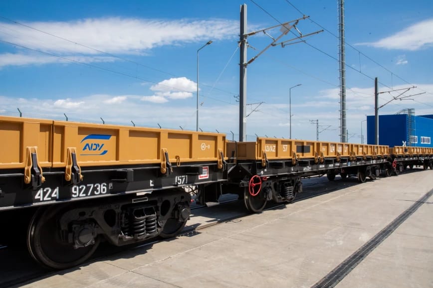 Azerbaijan Railways expands fleet with fresh batch of freight wagons (PHOTO)