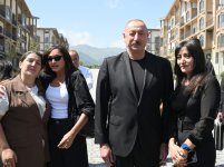 President Ilham Aliyev, First Lady Mehriban Aliyeva meet residents of Kalbajar (PHOTO/VIDEO)