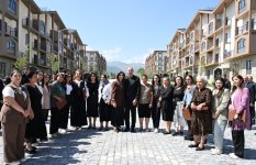 President Ilham Aliyev, First Lady Mehriban Aliyeva meet residents of Kalbajar (PHOTO/VIDEO)