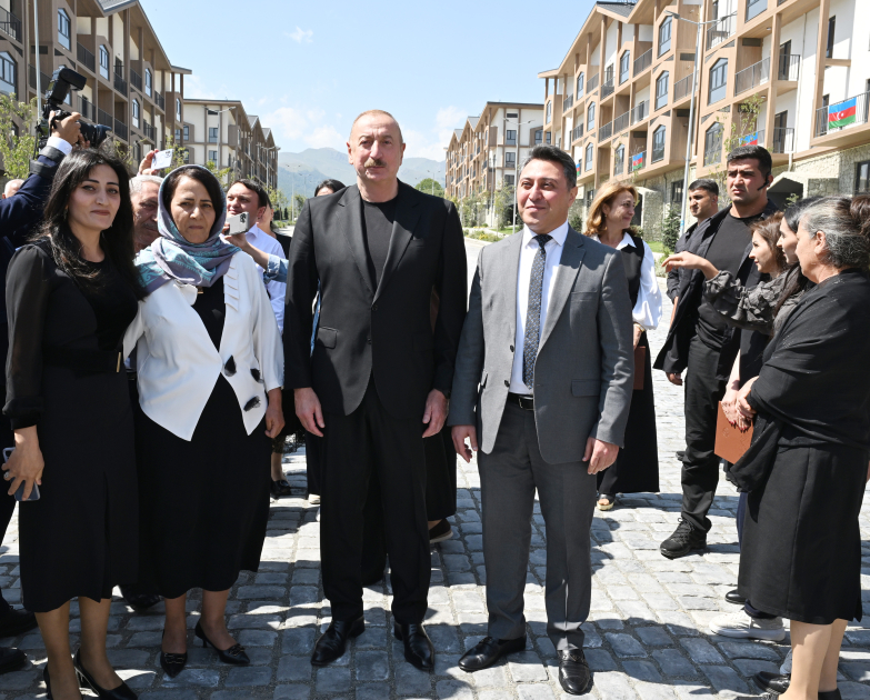 President Ilham Aliyev, First Lady Mehriban Aliyeva meet residents of Kalbajar (PHOTO/VIDEO)
