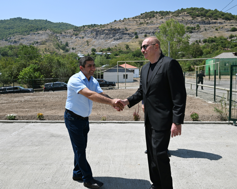 President Ilham Aliyev, First Lady Mehriban Aliyeva review restoration of private houses and infrastructure in Kolatag village of Aghdara (PHOTO/VIDEO)