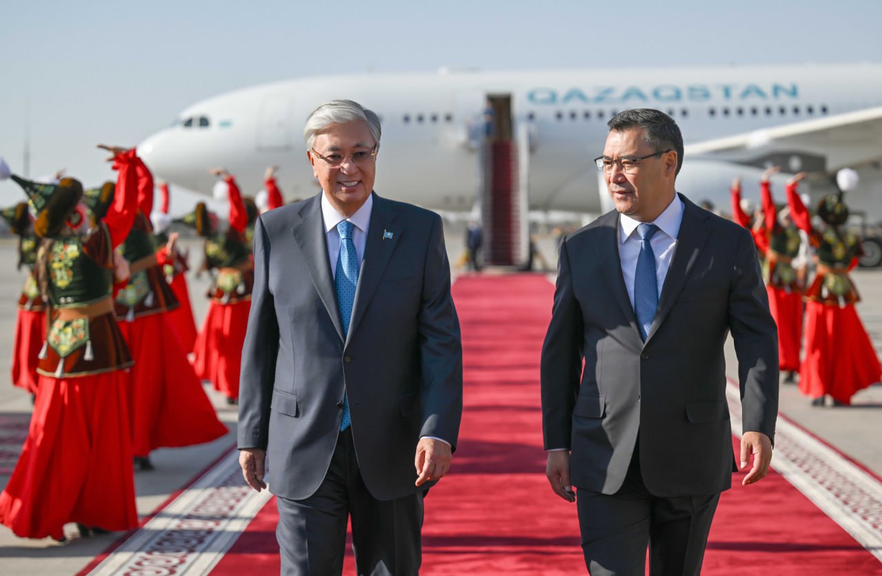 Kazakhstan’s Tokayev arrives in Kyrgyzstan for official visit