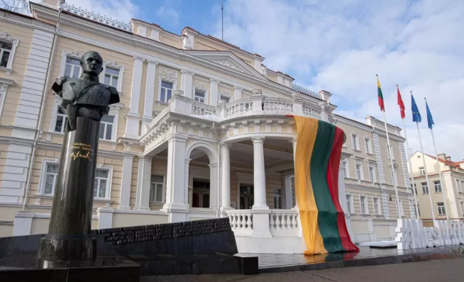 Rising geopolitical challenges prompt Lithuania to alter its security strategy