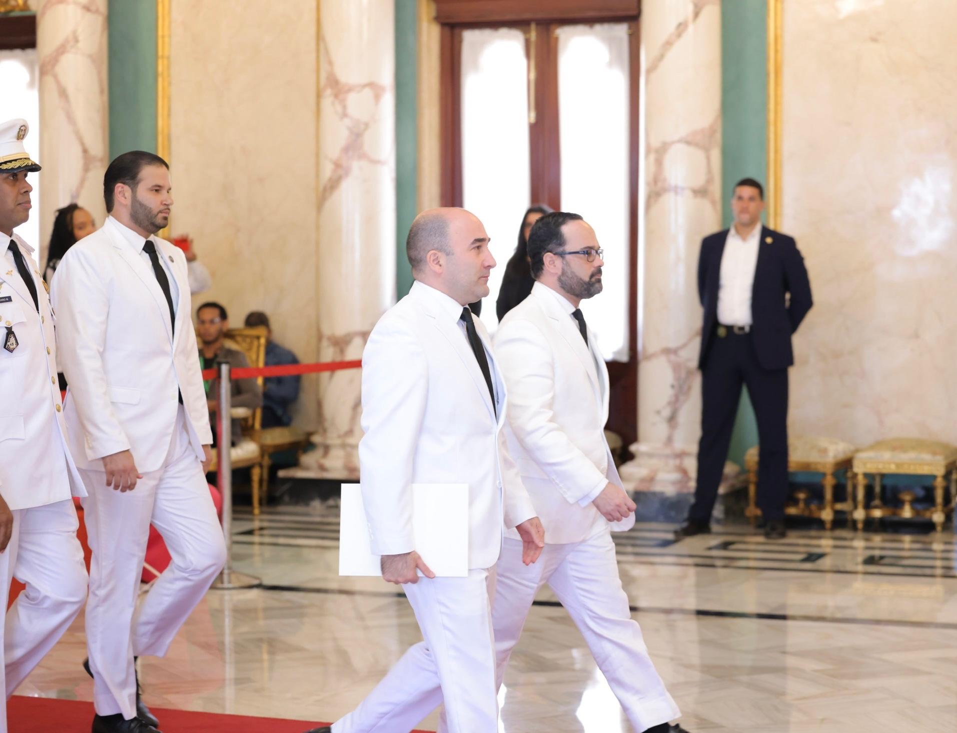 Azerbaijani Ambassador presents his credentials to Dominican President (PHOTO)