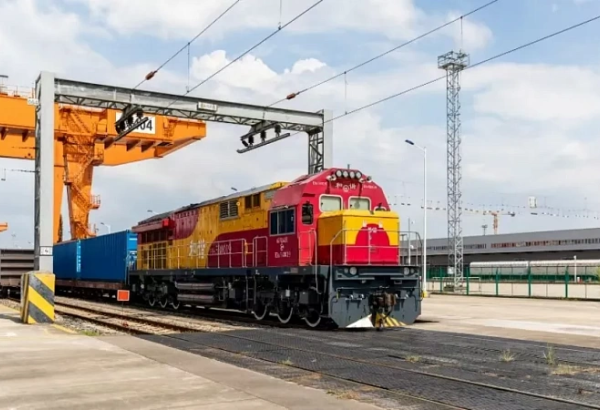 Kazakhstan shares key cargo figures from border trade with China