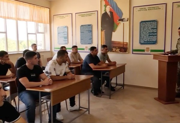 Azerbaijan holds training session with reservists in Combined Arms Army (VIDEO)