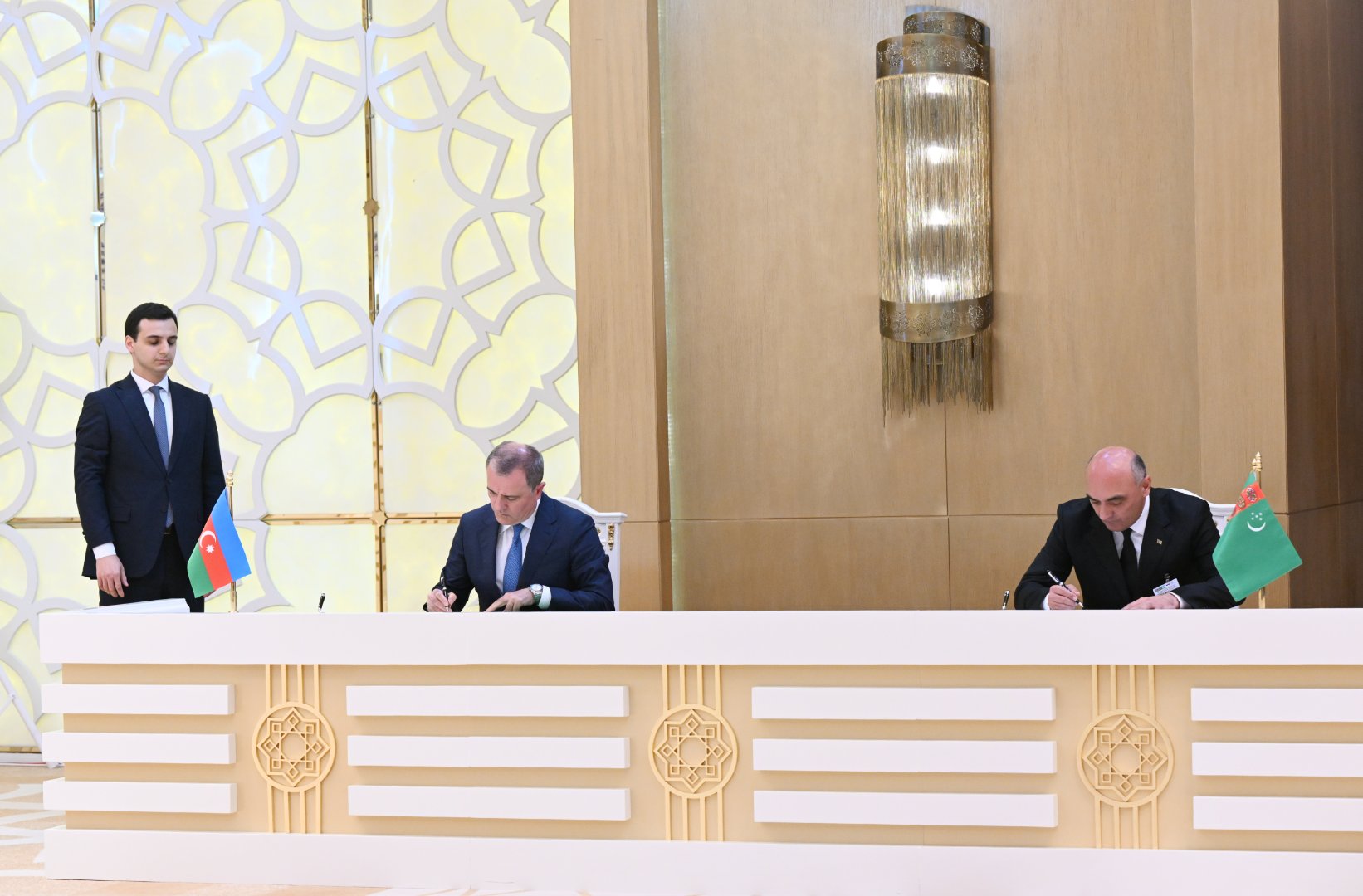 President Ilham Aliyev, Gurbanguly Berdimuhamedov, Shavkat Mirziyoyev attend document signing ceremony (PHOTO/VIDEO)