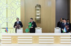 President Ilham Aliyev, Gurbanguly Berdimuhamedov, Shavkat Mirziyoyev attend document signing ceremony (PHOTO/VIDEO)