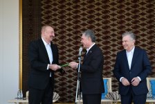 President Ilham Aliyev presented with Akhal-Teke horse (PHOTO/VIDEO)