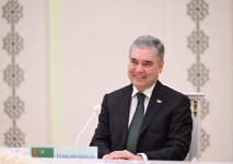 President Ilham Aliyev, Gurbanguly Berdimuhamedov hold expanded meeting (PHOTO)