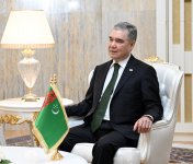 President Ilham Aliyev, Gurbanguly Berdimuhamedov hold one-on-one meeting (PHOTO)