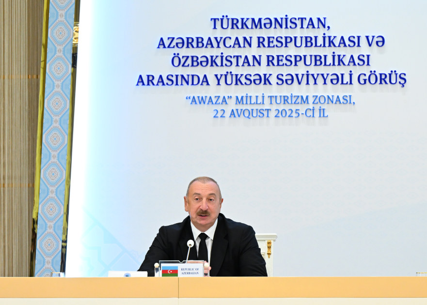 President Ilham Aliyev, Gurbanguly Berdimuhamedov, Shavkat Mirziyoyev make joint press statement in Turkmenbashi (PHOTO)