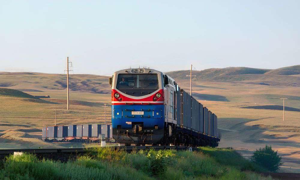Kazakhstan reports record surge in freight volume on Middle Corridor