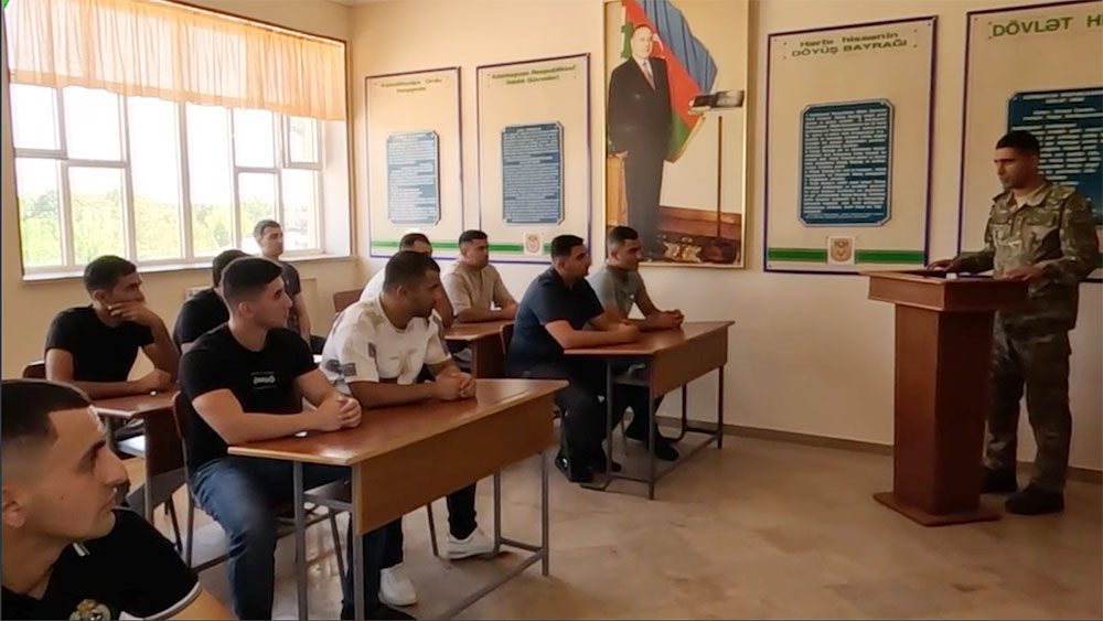 Azerbaijan holds training session with reservists in Combined Arms Army (VIDEO)