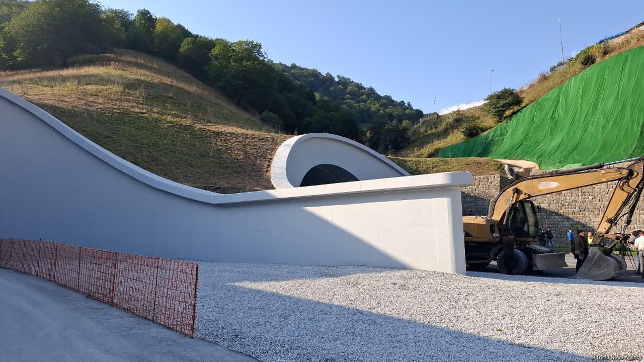Azerbaijan to launch Murovdag tunnel project in coming year (PHOTO)