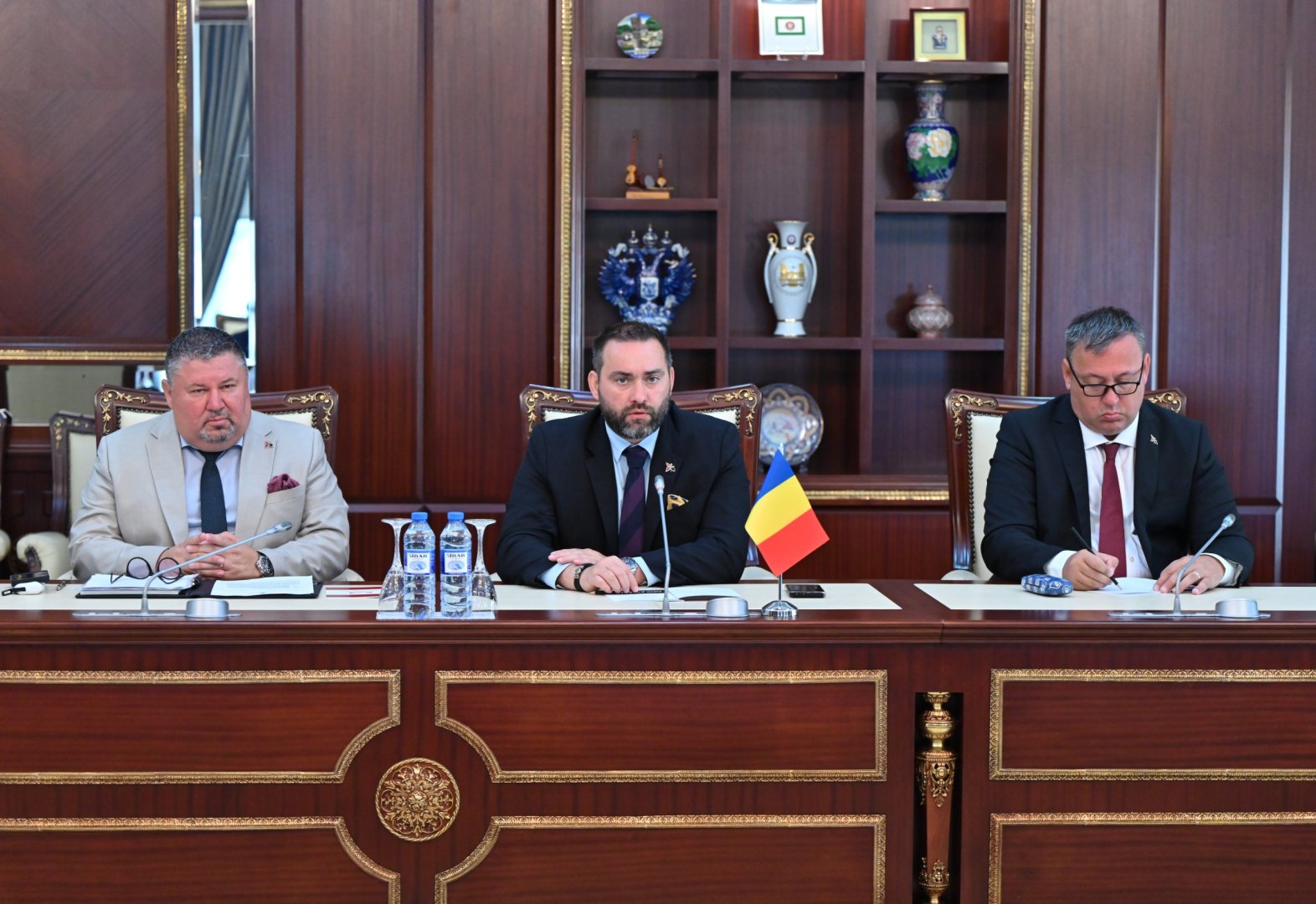Azerbaijan, Romania explore expanding parliamentary cooperation (PHOTO)