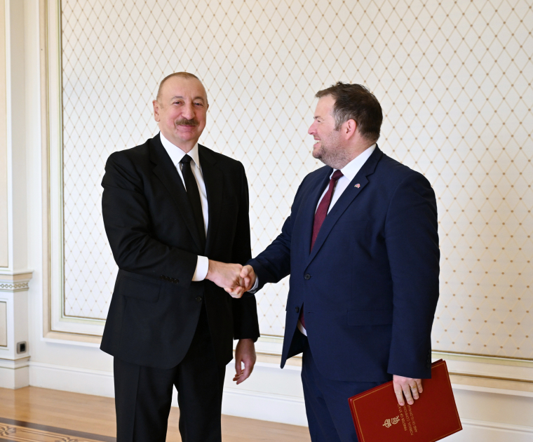 President Ilham Aliyev receives UK Minister of State for Europe, North America, and Overseas Territories (PHOTO/VIDEO)