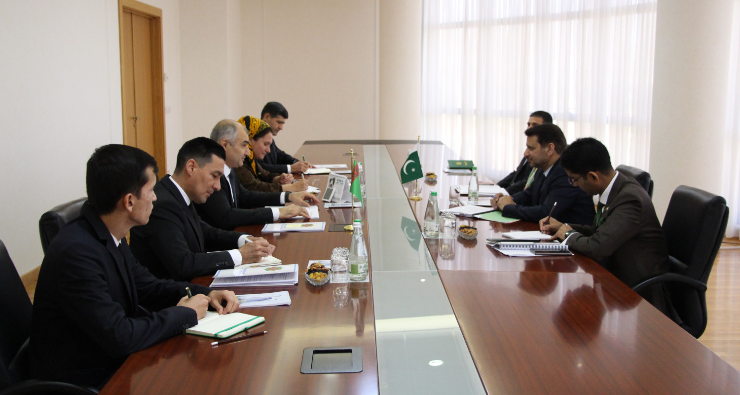 Turkmenistan, Pakistan hold political consultations to strengthen bilateral ties