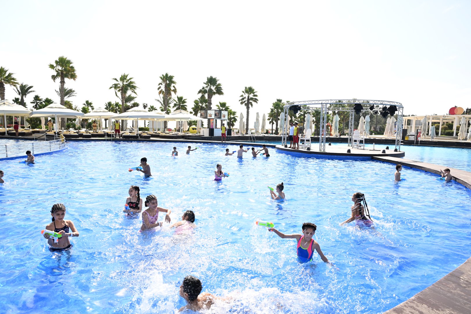 Heydar Aliyev Foundation organizes another entertainment event for children (PHOTO)