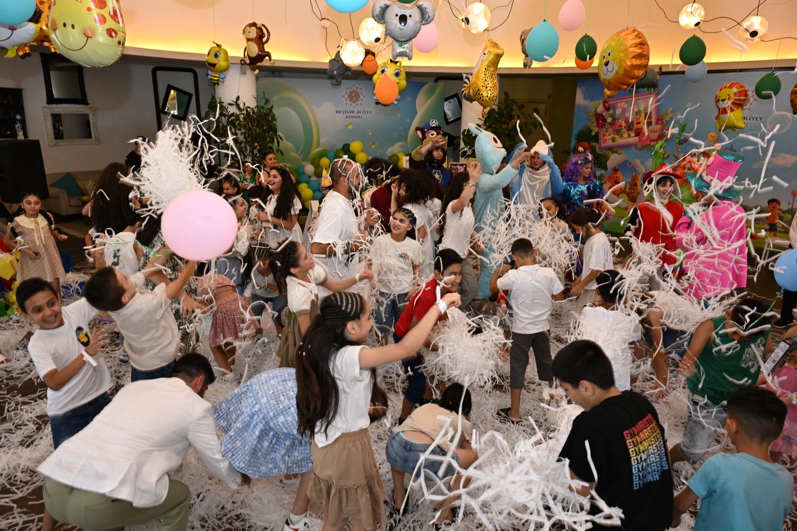 Heydar Aliyev Foundation organizes another entertainment event for children (PHOTO)