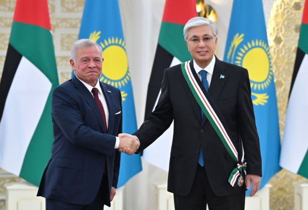 King Abdullah II awards prestigious Jordanian order to President Tokayev