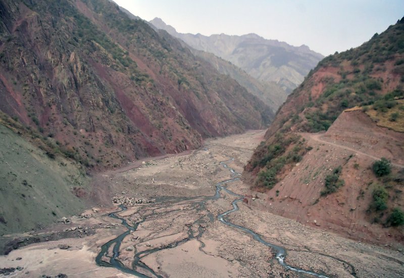 Tajikistan seeks global procurement expert for Rogun hydropower project