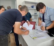 Multiple families relocating to Aghdam's Khidirli village receive keys to houses (PHOTO)