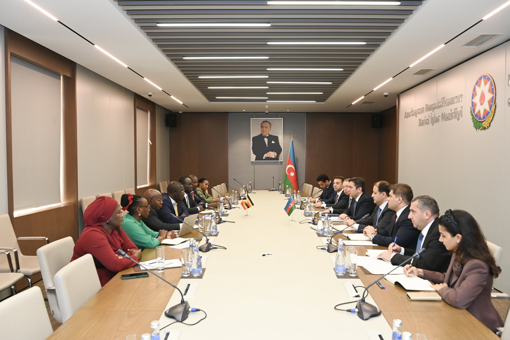 Azerbaijani, Ugandan FMs hold political consultations (PHOTO)