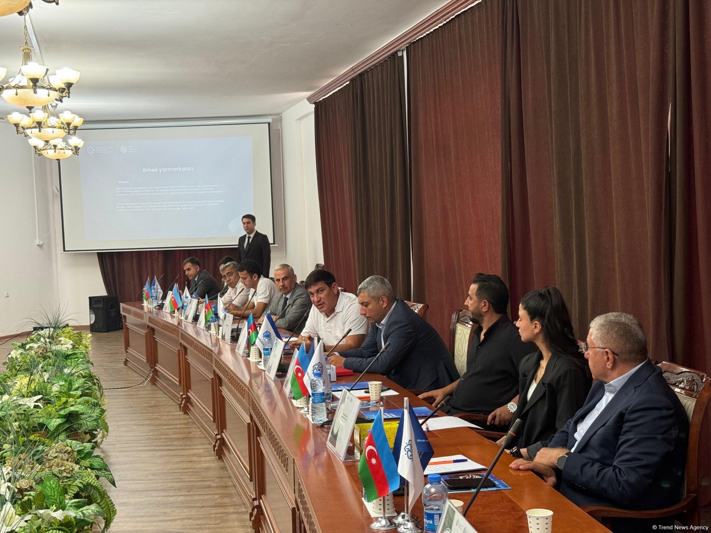 Azerbaijan brings together employers for key meeting in Khankendi (PHOTO)