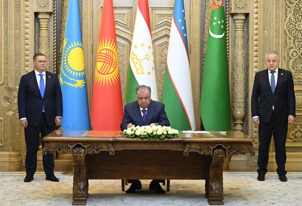 President of Tajikistan inks Central Asia cooperation agreement