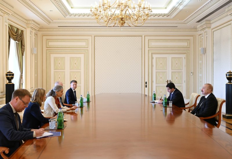 President Ilham Aliyev receives EU Special Representative for South Caucasus (PHOTO)