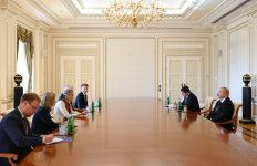 President Ilham Aliyev receives EU Special Representative for South Caucasus (PHOTO/VIDEO)