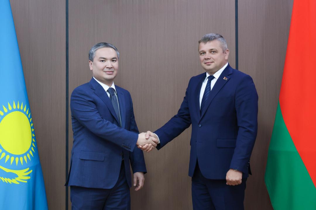 Kazakhstan, Belarus debate mechanical engineering industrial co-op growth