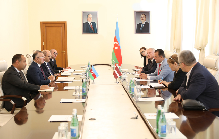 Azerbaijan, Latvia expand cooperation in healthcare and medical science (PHOTO)