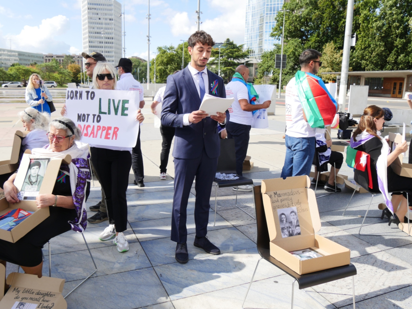 Azerbaijani families of missing persons hold first protest abroad (PHOTO/VIDEO)