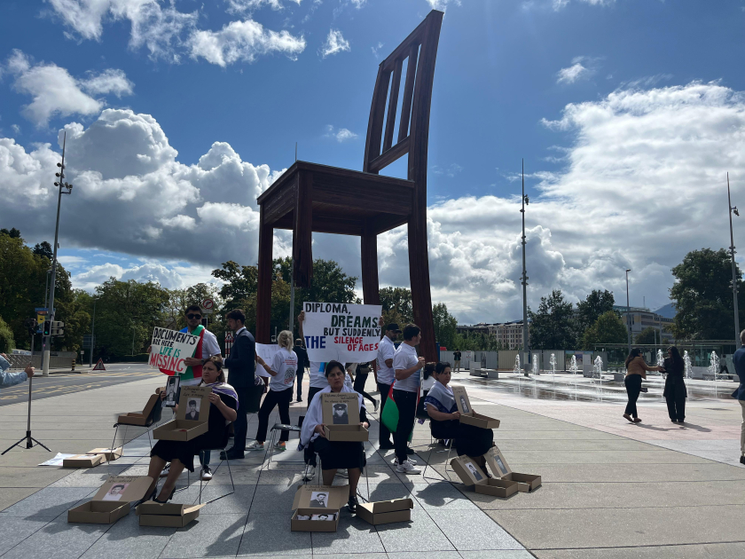 Azerbaijani families of missing persons hold first protest abroad (PHOTO/VIDEO)