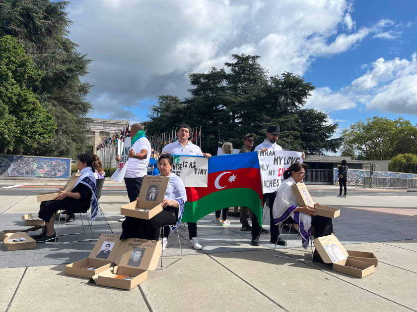 Azerbaijani families of missing persons hold first protest abroad (PHOTO/VIDEO)
