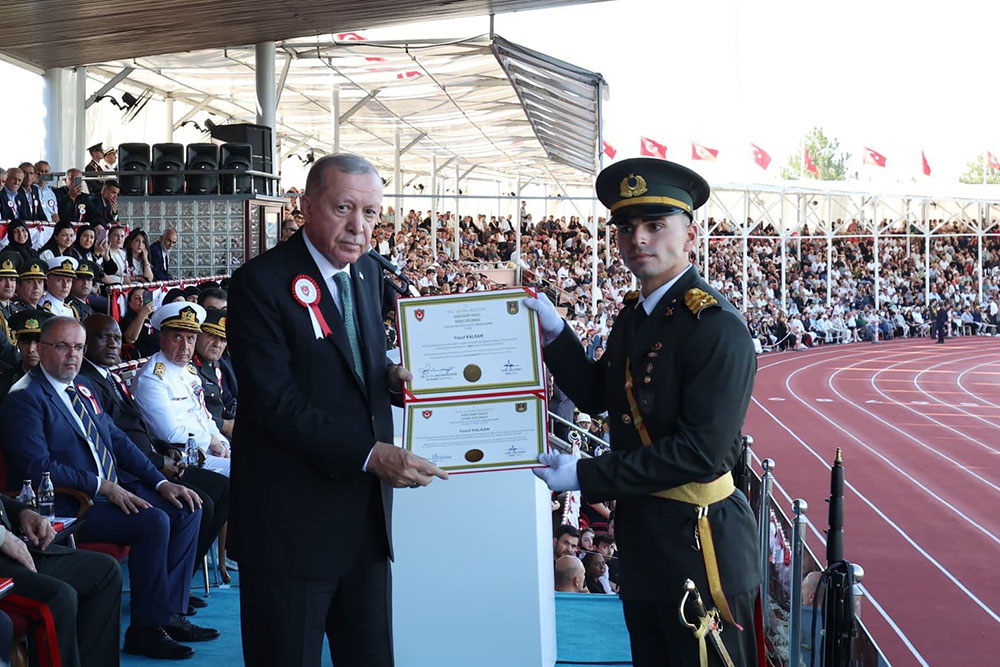 Azerbaijan Defense Minister attends graduation ceremonies of Turkish military academies (PHOTO)