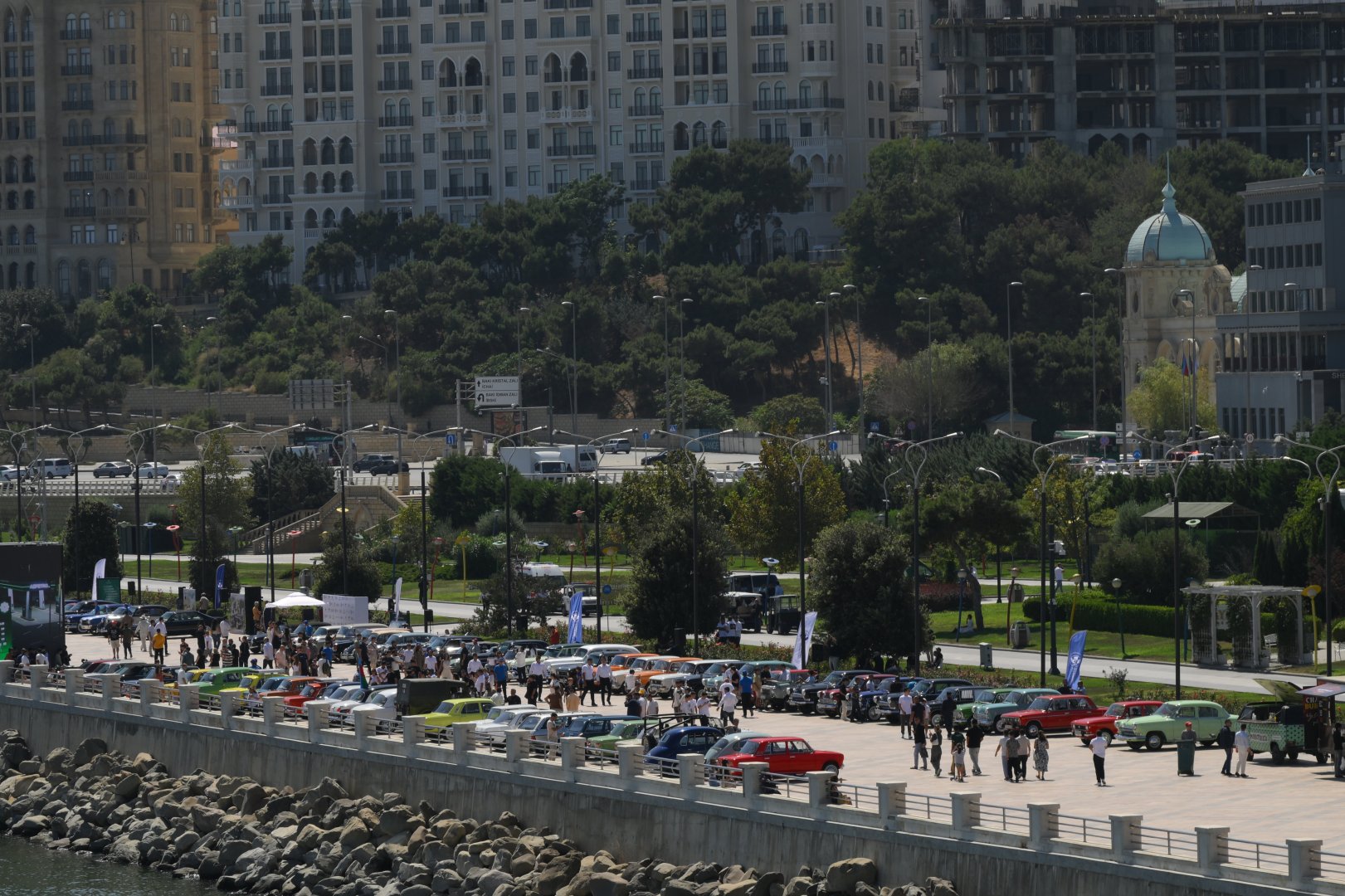 "Horsepower" - Classic car parade and chovgan game held (PHOTO)