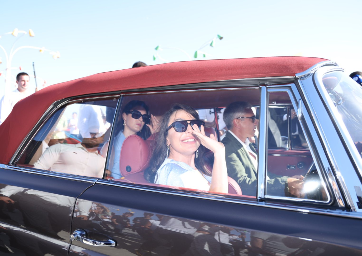 "Horsepower" - Classic car parade and chovgan game held (PHOTO)