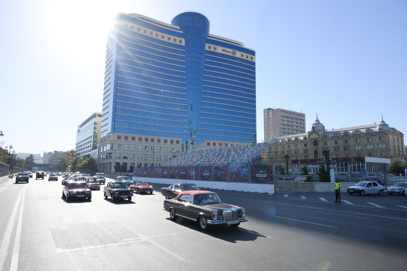 "Horsepower" - Classic car parade and chovgan game held (PHOTO)