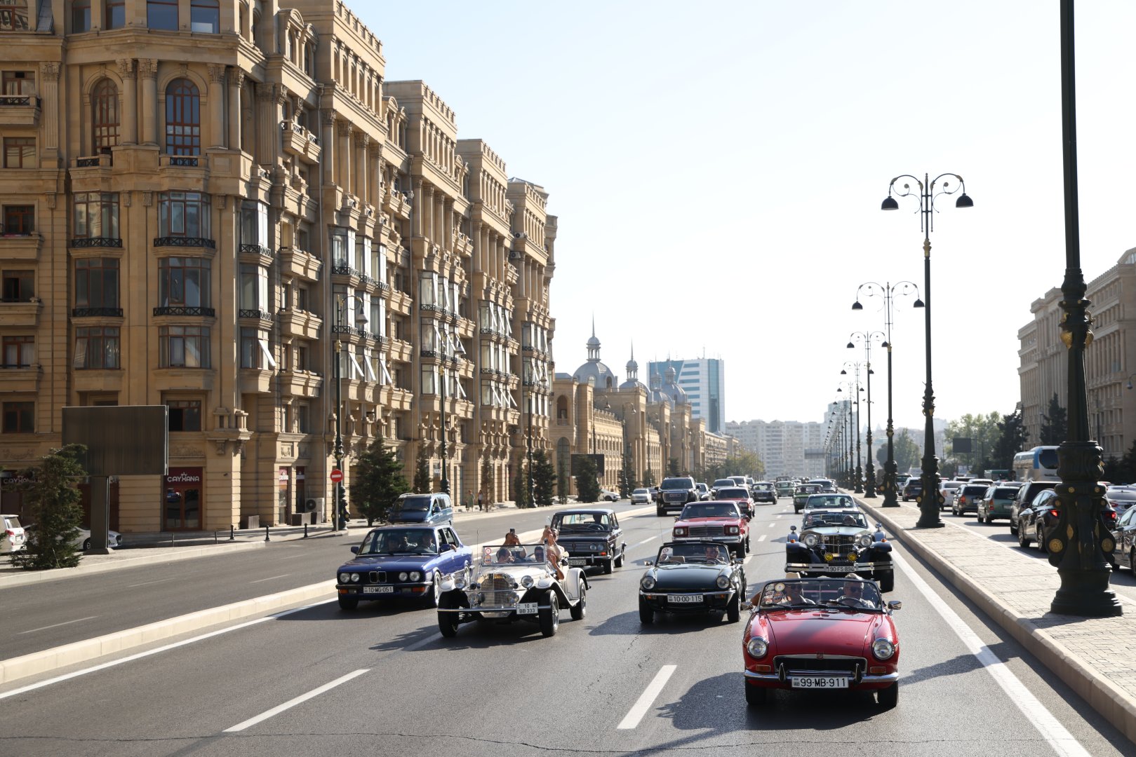 "Horsepower" - Classic car parade and chovgan game held (PHOTO)