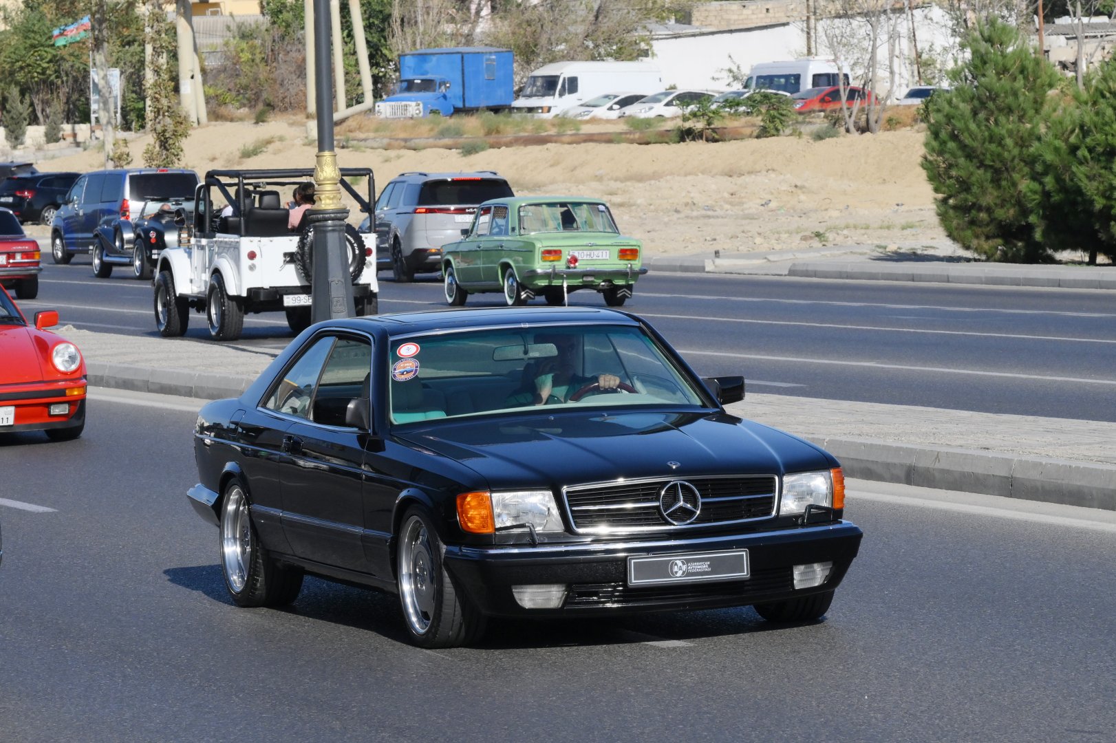 "Horsepower" - Classic car parade and chovgan game held (PHOTO)