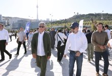 "Horsepower" - Classic car parade and chovgan game held (PHOTO)