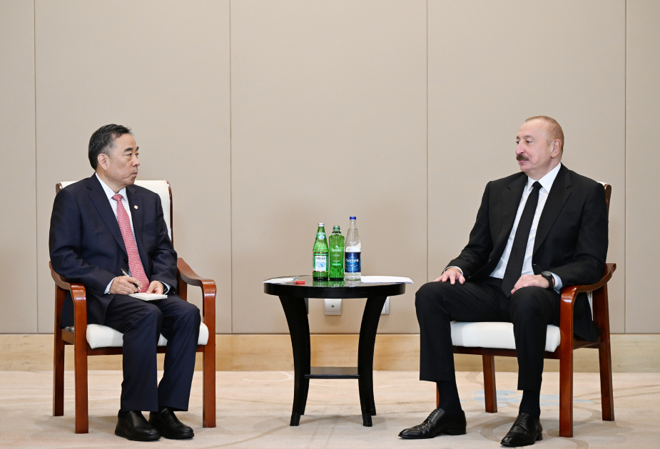 President Ilham Aliyev meets Chairman of CCCC in Tianjin (PHOTO/VIDEO)